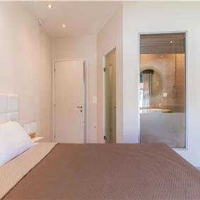 3 bedroom seaside villa with pool, Acharavi, sleeps 5